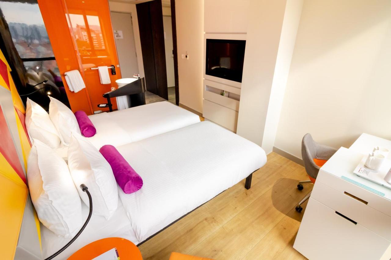Standard Twin Room 2 Single Beds